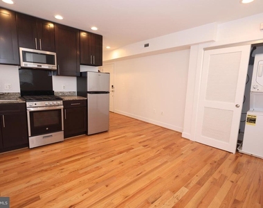 4255 Eads Street Ne - Photo Thumbnail 1