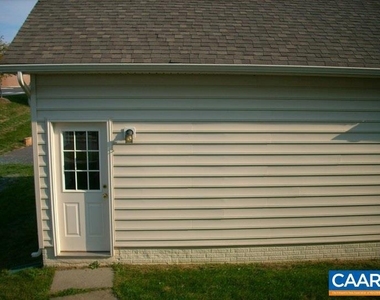 2325 Abington Dr - Photo Thumbnail 27