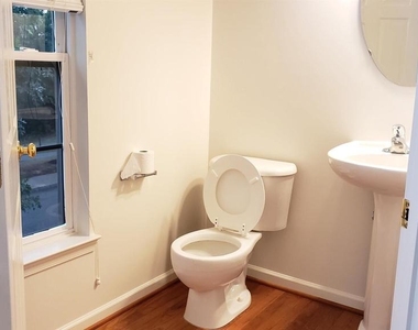 2325 Abington Dr - Photo Thumbnail 8