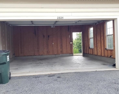 2325 Abington Dr - Photo Thumbnail 28