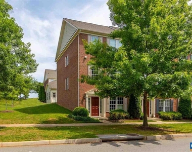 2325 Abington Dr - Photo Thumbnail 29