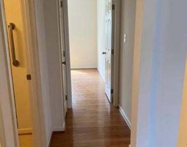 154 Holly Hill Dr - Photo Thumbnail 2