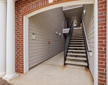 122 Yellowstone Dr - Photo Thumbnail 2