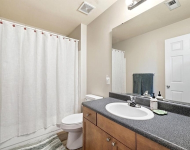 122 Yellowstone Dr - Photo Thumbnail 13