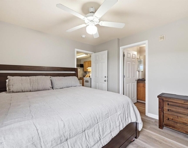 122 Yellowstone Dr - Photo Thumbnail 15