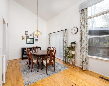 3339 Elsinore Court - Photo Thumbnail 16