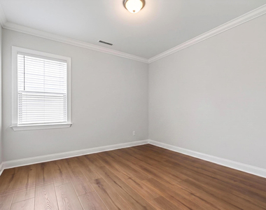 125 Fairport Lane - Photo Thumbnail 4