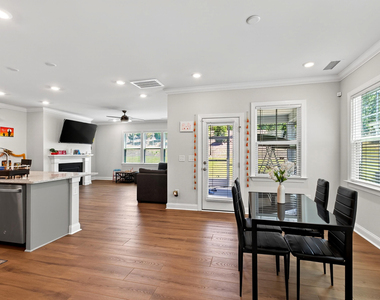 125 Fairport Lane - Photo Thumbnail 8