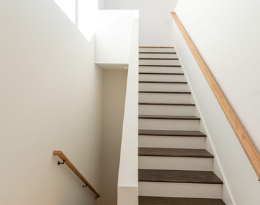 400 E Martin Street - Photo Thumbnail 10
