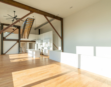 400 E Martin Street - Photo Thumbnail 4