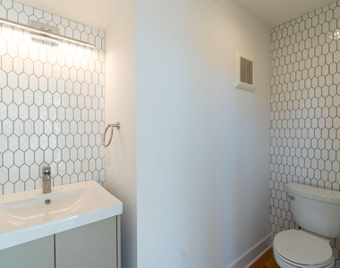 400 E Martin Street - Photo Thumbnail 9