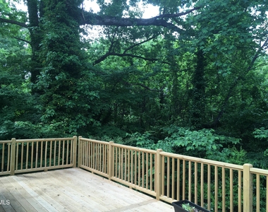 110 Bennett - Photo Thumbnail 9