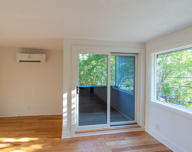 402 E Martin Street - Photo Thumbnail 21