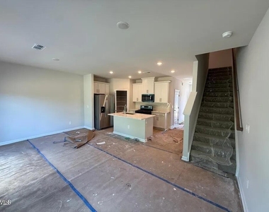 1050 Winding Spring Drive - Photo Thumbnail 4