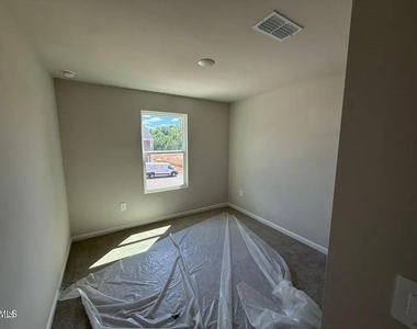1050 Winding Spring Drive - Photo Thumbnail 7