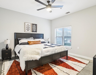 2505 Thornton Rd - Photo Thumbnail 12