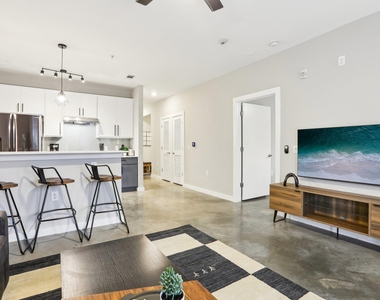 2505 Thornton Rd - Photo Thumbnail 4