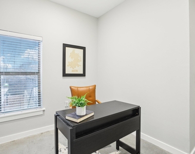 2505 Thornton Rd - Photo Thumbnail 11