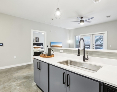 2505 Thornton Rd - Photo Thumbnail 9