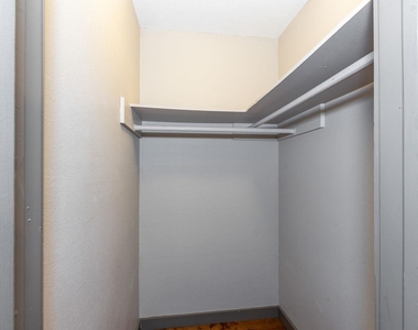 1506 Rockdale Cir - Photo Thumbnail 11