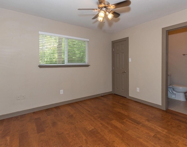 1506 Rockdale Cir - Photo Thumbnail 8