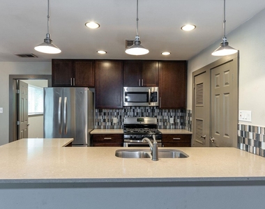 1506 Rockdale Cir - Photo Thumbnail 1
