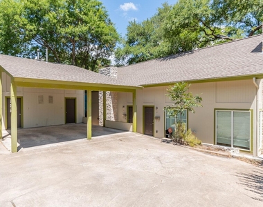 1506 Rockdale Cir - Photo Thumbnail 3