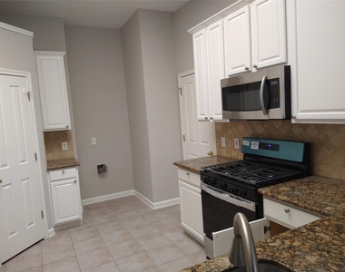8706 Priest River Dr - Photo Thumbnail 11