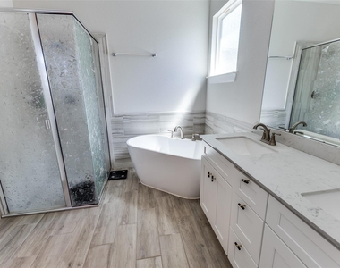 224 Draco St - Photo Thumbnail 5