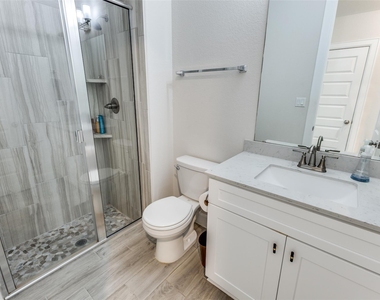 224 Draco St - Photo Thumbnail 9