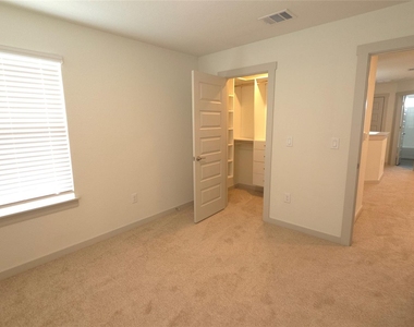 7517 Peggie Nell Dr - Photo Thumbnail 11