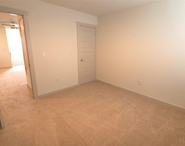 7517 Peggie Nell Dr - Photo Thumbnail 12