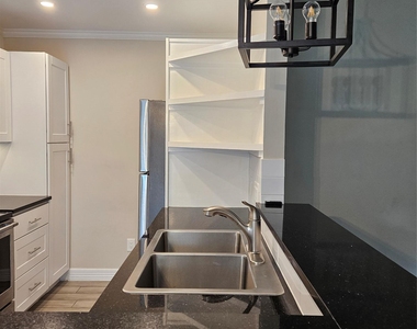 2209 Singletree Ave - Photo Thumbnail 2