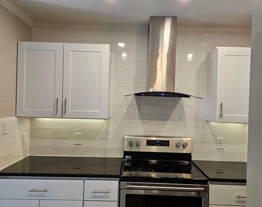 2209 Singletree Ave - Photo Thumbnail 3