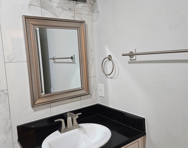 2209 Singletree Ave - Photo Thumbnail 11