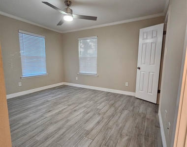 2209 Singletree Ave - Photo Thumbnail 15