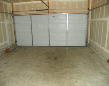 14001 Cambourne Dr - Photo Thumbnail 1