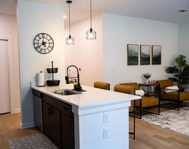 2505 Thornton Rd - Photo Thumbnail 2
