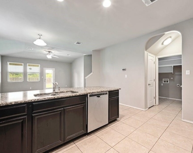 374 Wincliff Dr - Photo Thumbnail 9