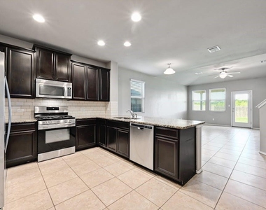 374 Wincliff Dr - Photo Thumbnail 7