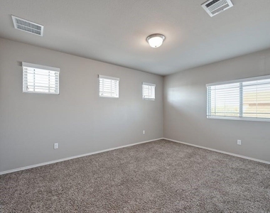 374 Wincliff Dr - Photo Thumbnail 24