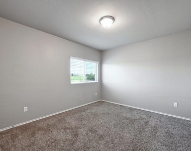 374 Wincliff Dr - Photo Thumbnail 23
