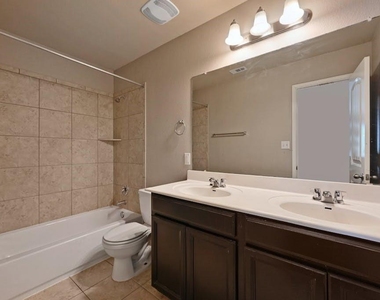374 Wincliff Dr - Photo Thumbnail 26