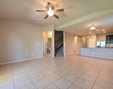 374 Wincliff Dr - Photo Thumbnail 14