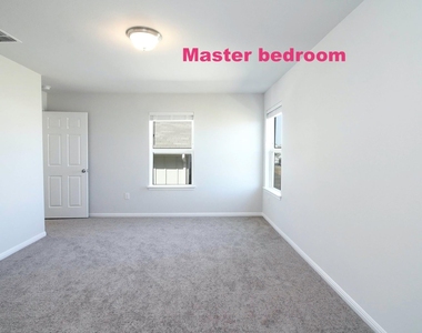 10305 Forest Grove Dr - Photo Thumbnail 9