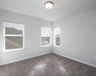 10305 Forest Grove Dr - Photo Thumbnail 21