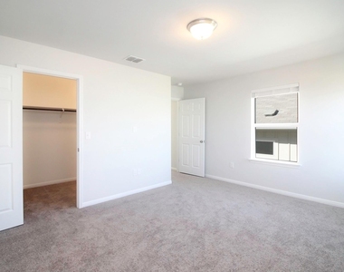 10305 Forest Grove Dr - Photo Thumbnail 8