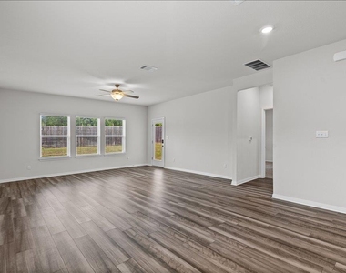 11509 Copperstone Ave - Photo Thumbnail 5