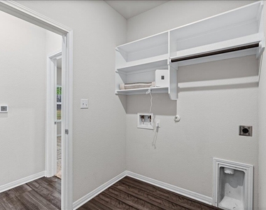 11509 Copperstone Ave - Photo Thumbnail 16