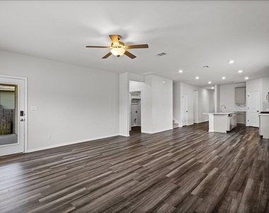 11509 Copperstone Ave - Photo Thumbnail 3